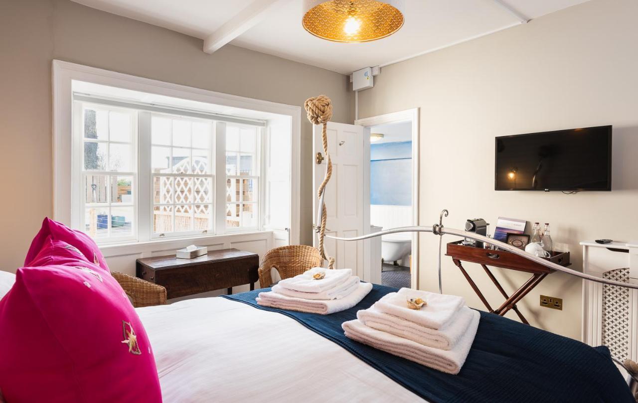 ליים ריג'יס Lyme 1 Hotel מראה חיצוני תמונה